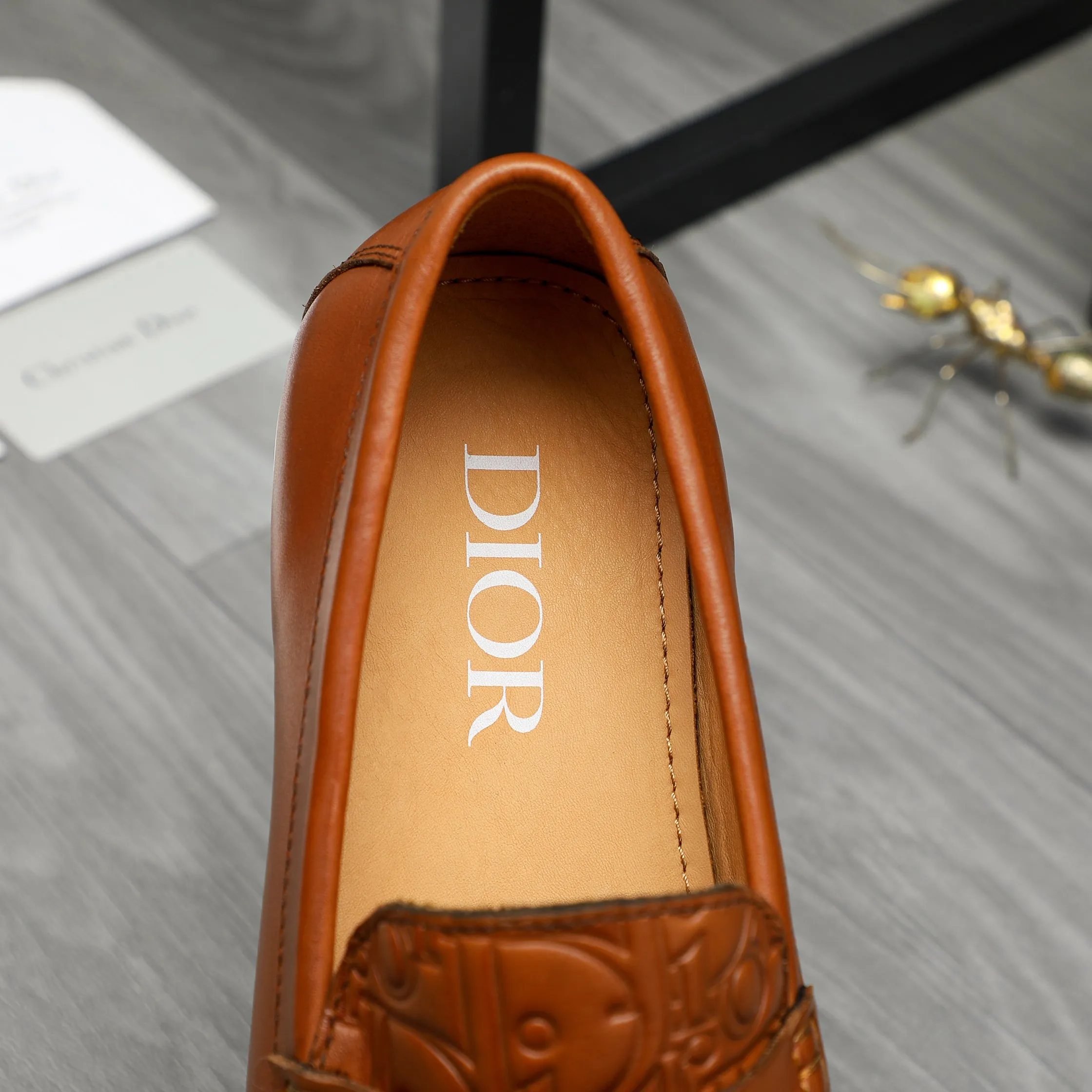 Men's shoes 💰460 Product trademark: Dior "Dior" casual slip-on leather shoes Regular size: 39-44 Product material: Selected cowhide embossed upper, cowhide lining, rubber outsole